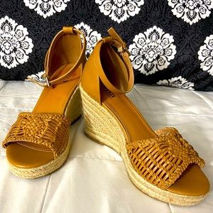 Size 8, tan wedges